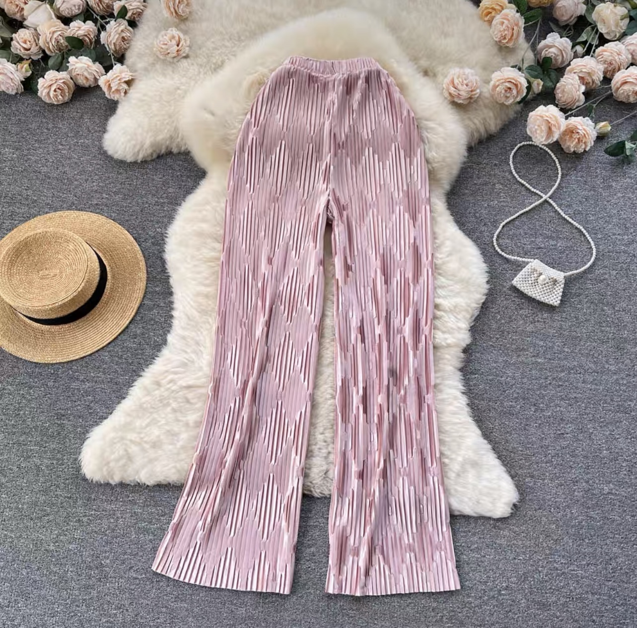 La representing trousers CP17 images